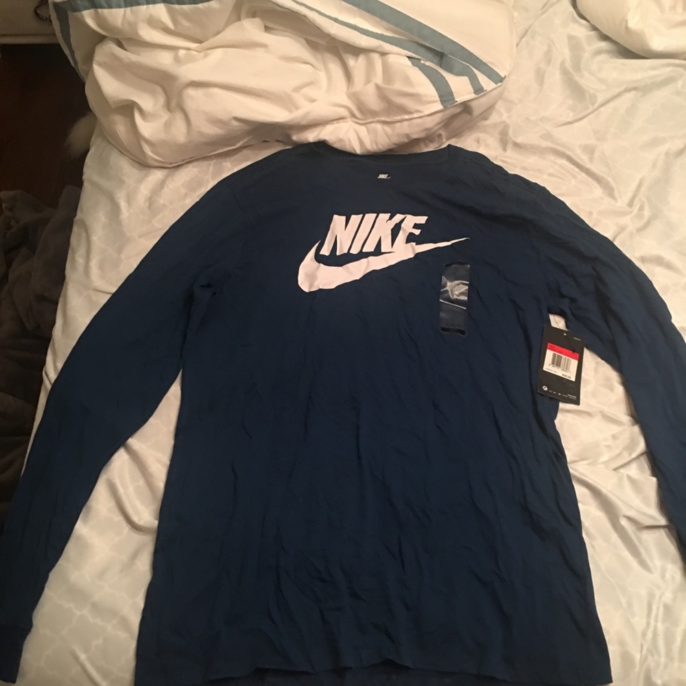 Nike Tee